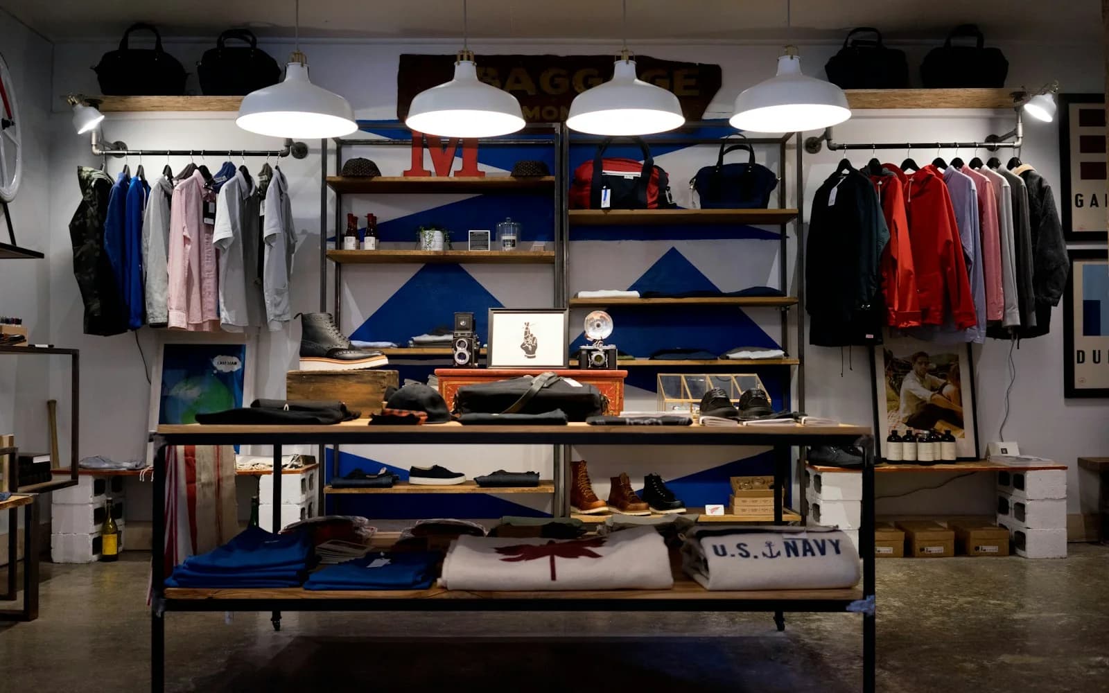 Example Zhoppin online storefront on desktop and mobile